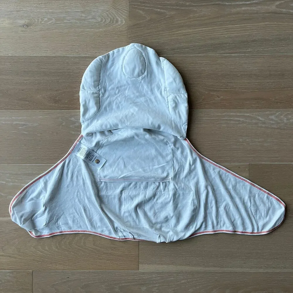 Nested Bean Premier Zen Swaddle - White with Orange Giraffe Print S/M Unisex